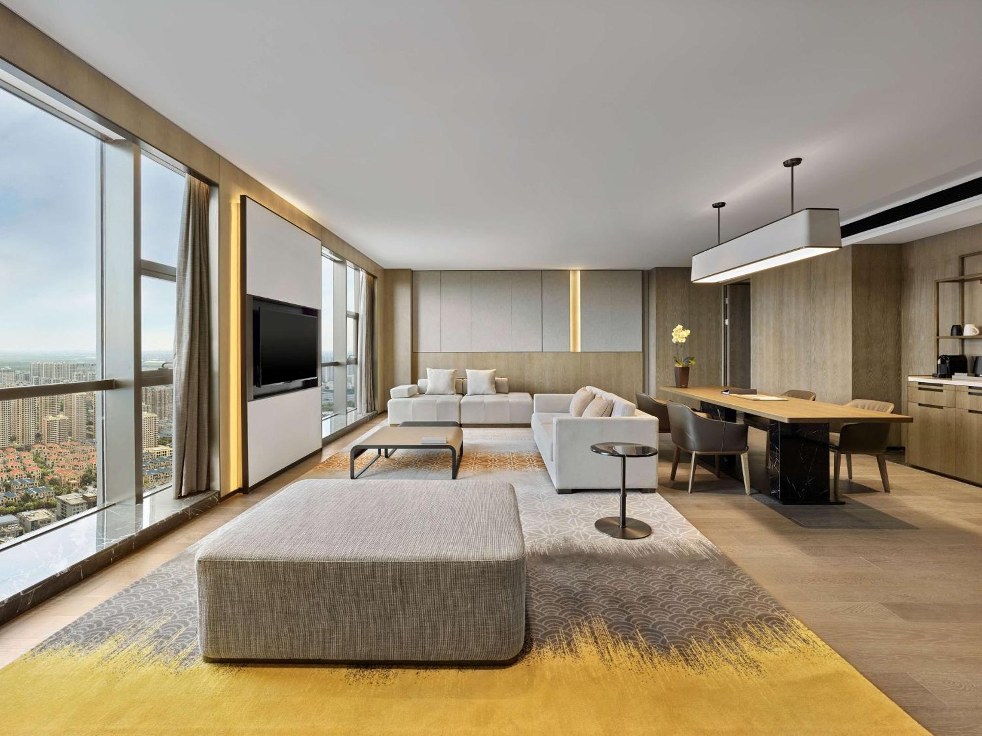 Hilton Jiaxing Hotel Екстериор снимка
